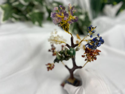 7 Chakra Crystal Tree: Copper Wire Trunk, Reiki Healing Decor