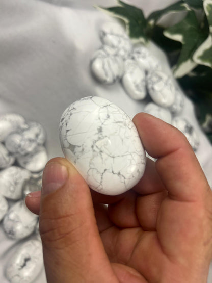 Canadian Howlite Palm Stone: Polished Crystal for Anxiety & Meditation Home Decor Worry Pocket Stress Anxiety Palm Stone