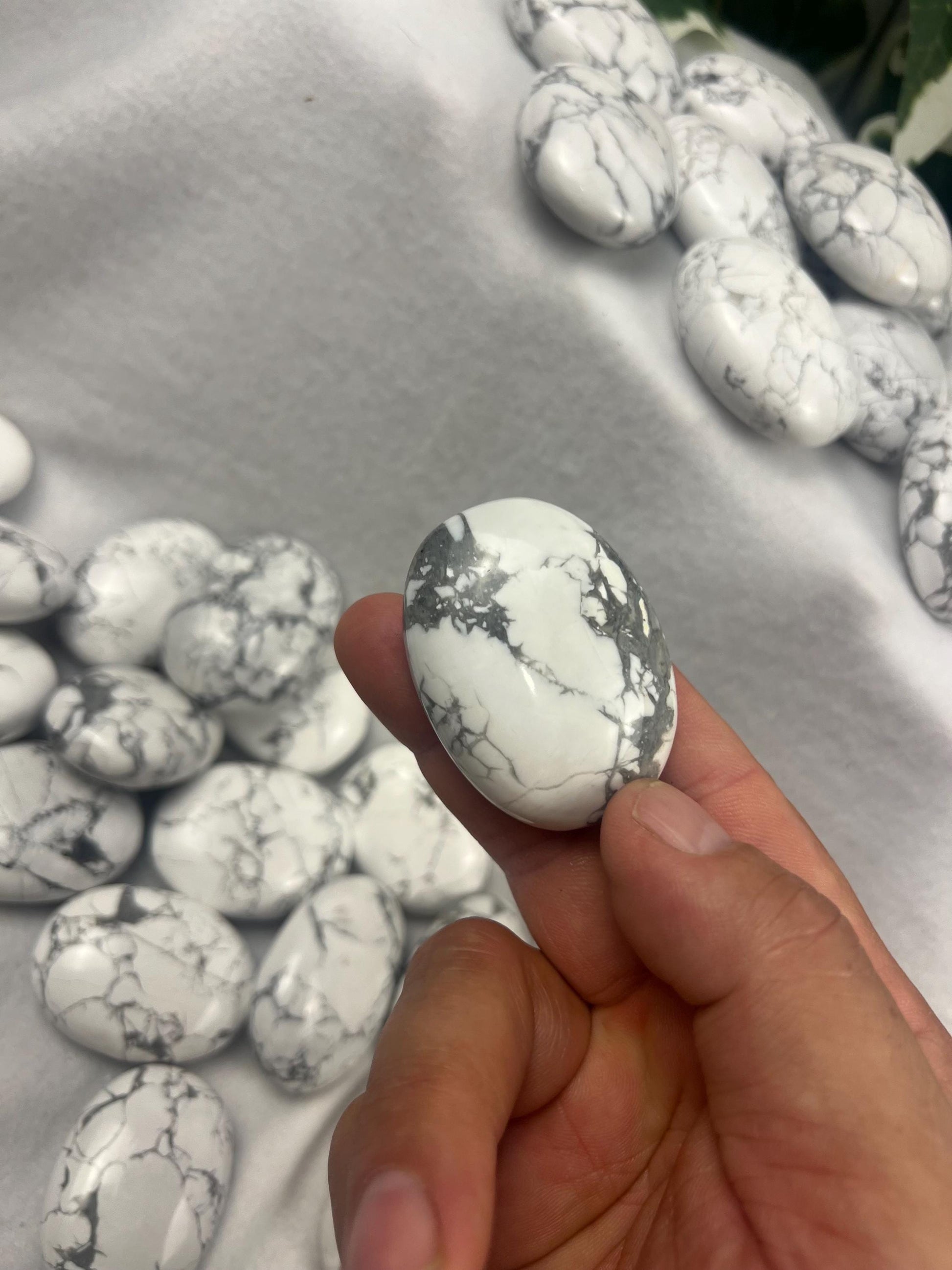 Canadian Howlite Palm Stone: Polished Crystal for Anxiety & Meditation Home Decor Worry Pocket Stress Anxiety Palm Stone