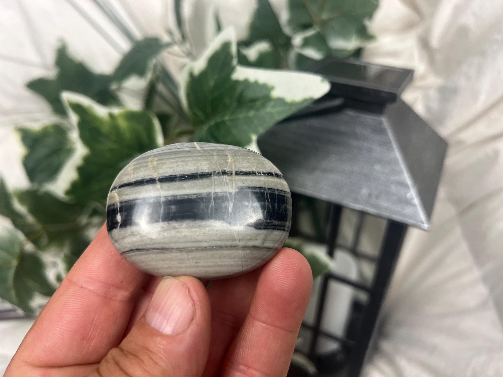English Banded Agate Palm Stone: Carved Crystal Worry Stone Home Decor Worry Pocket Stress Anxiety Palm Stone