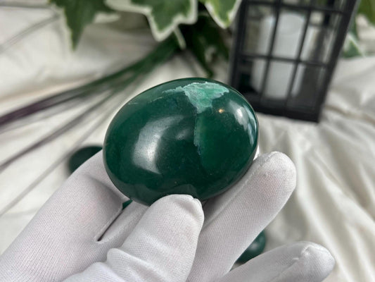 Emerald Green Jade Natural Palm Stone Smooth Polished Carved Crystal for Distraction Anxiety Christmas Holiday Decor Xmas Birthday Gift