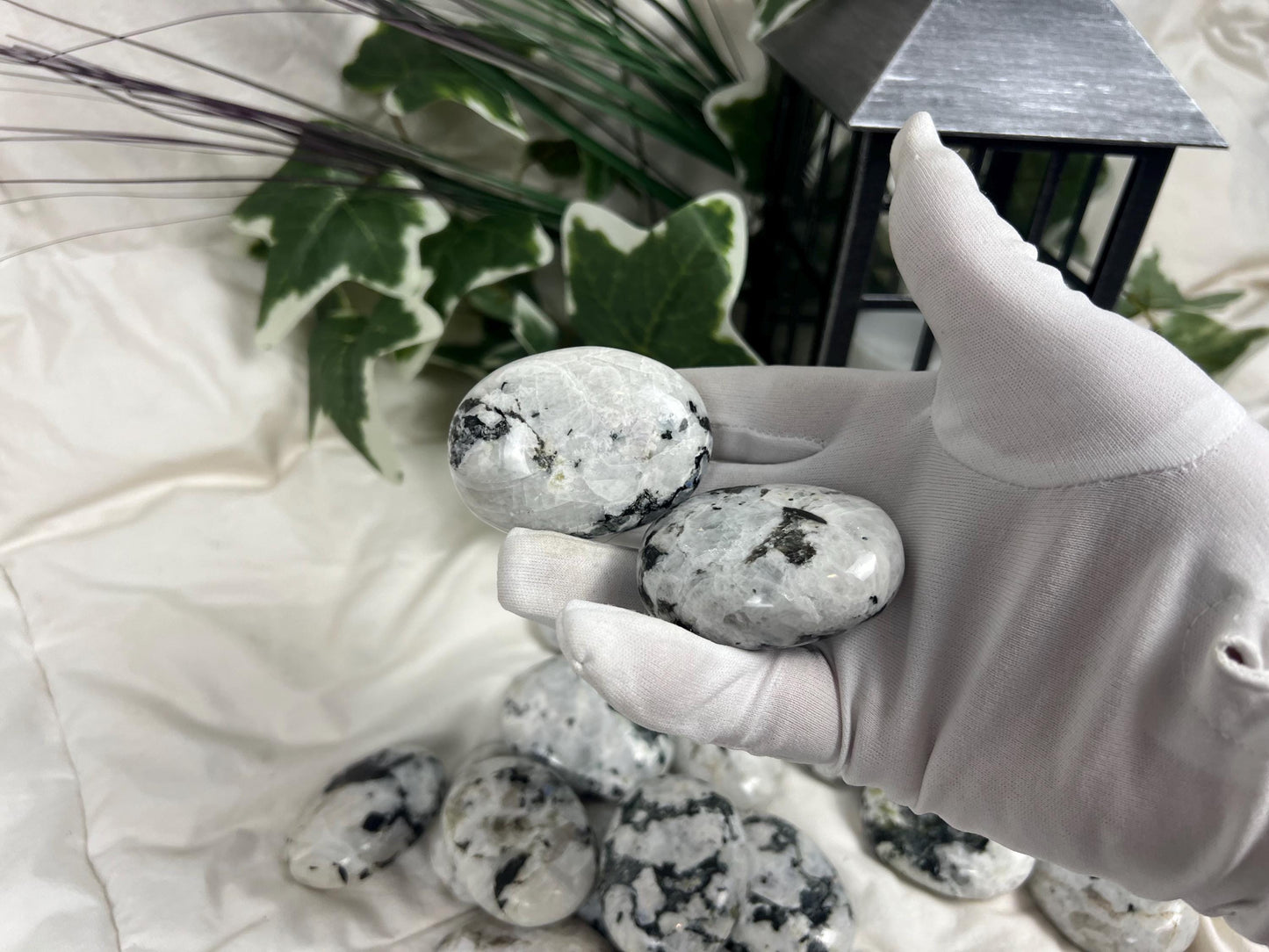 Canada White Labradorite Natural Palm Stone Smooth Polished Carved Crystal for Distraction Anxiety Worry Pocket Distraction Christmas Gift