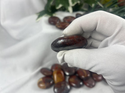 Red Jasper Hematite Palm Stone: Polished Carved Crystal, Meditation Gift Home Decor Worry Pocket Stress Anxiety Palm Stone