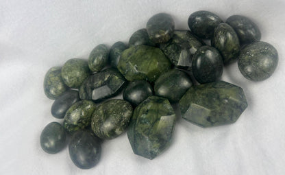 Xiuyan Nephrite Jade Palm Stone: Faceted Chinese Green Worry Stone Home Decor Worry Pocket Stress Anxiety Palm Stone