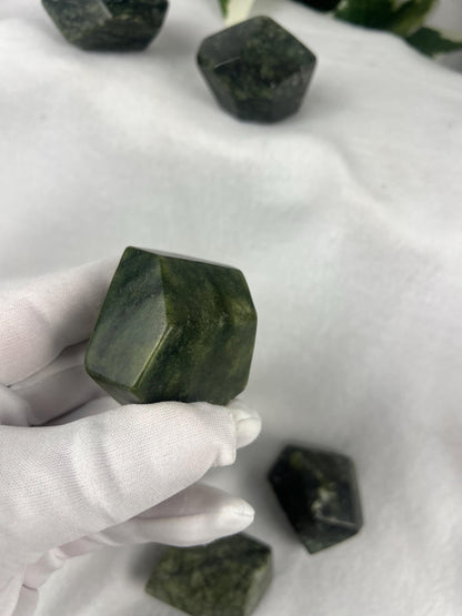 Xiuyan Nephrite Jade Worry Stone Freeform Carved Crystal for Stress Relief Home Decor Worry Pocket Stress Anxiety Palm Stone