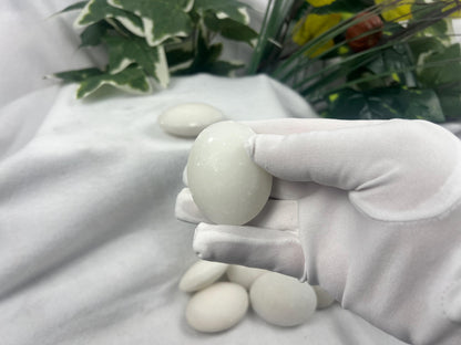 Snow White Jade Palm Stone Natural Crystal Polished Worry Stone Home Decor Anxiety Pocket Distraction Meditation Gift Birthday Christmas