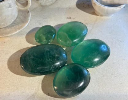 Green Fluorite Palm Stone Natural Crystal Polished Worry Stone Home Decor Anxiety Pocket Distraction Meditation Gift Birthday Christmas