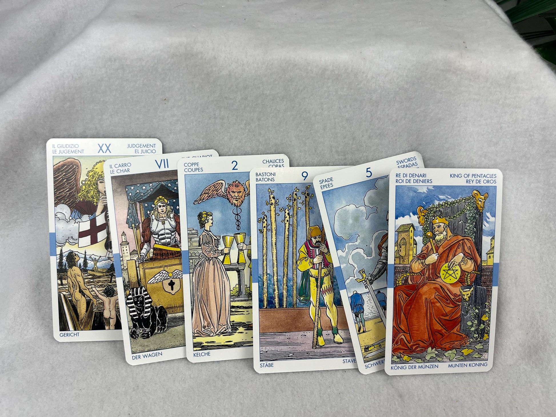 The Universal Tarot Deck by Waite, Angelis, Lo Scarabeo Cards Fully Licensed and Original Tarot Deck Special Gift Game Fortune Scrying