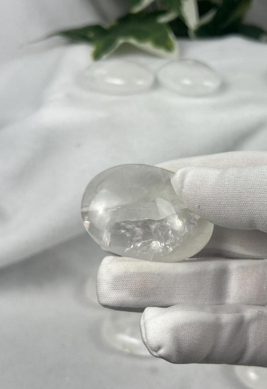 Indian Clear Quartz Natural Palm Stone Smooth Polished Carved Crystal for Distraction Worry Anxiety Home Decor Meditation Christmas Gift