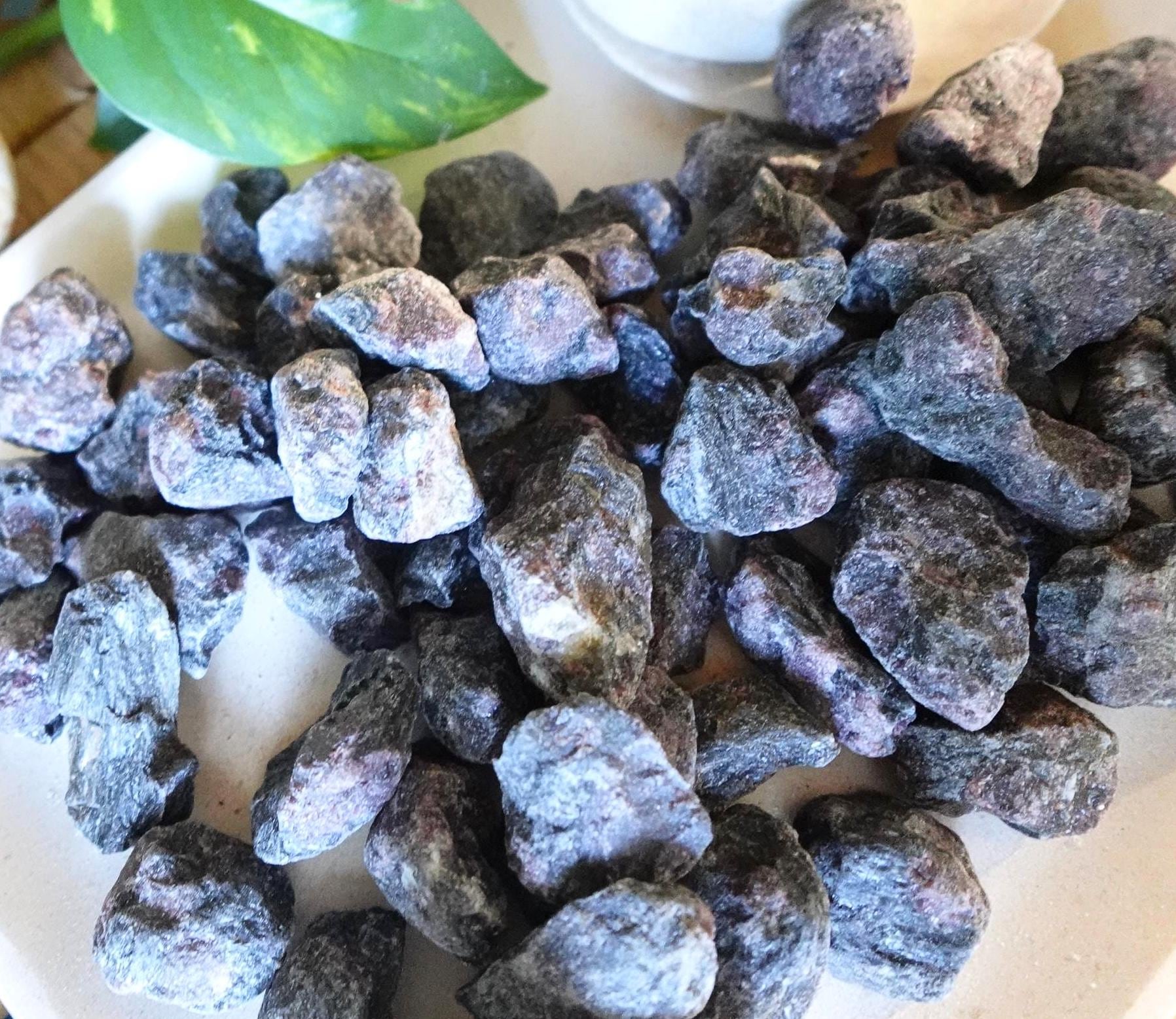 Raw Garnet Stone: Natural Untreated Crystals for Arts, Crafts & Decor