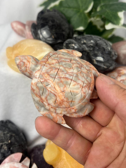 Peruvian Crystal Sea Turtle Carving: Polished Gemstone Feng Shui Decor