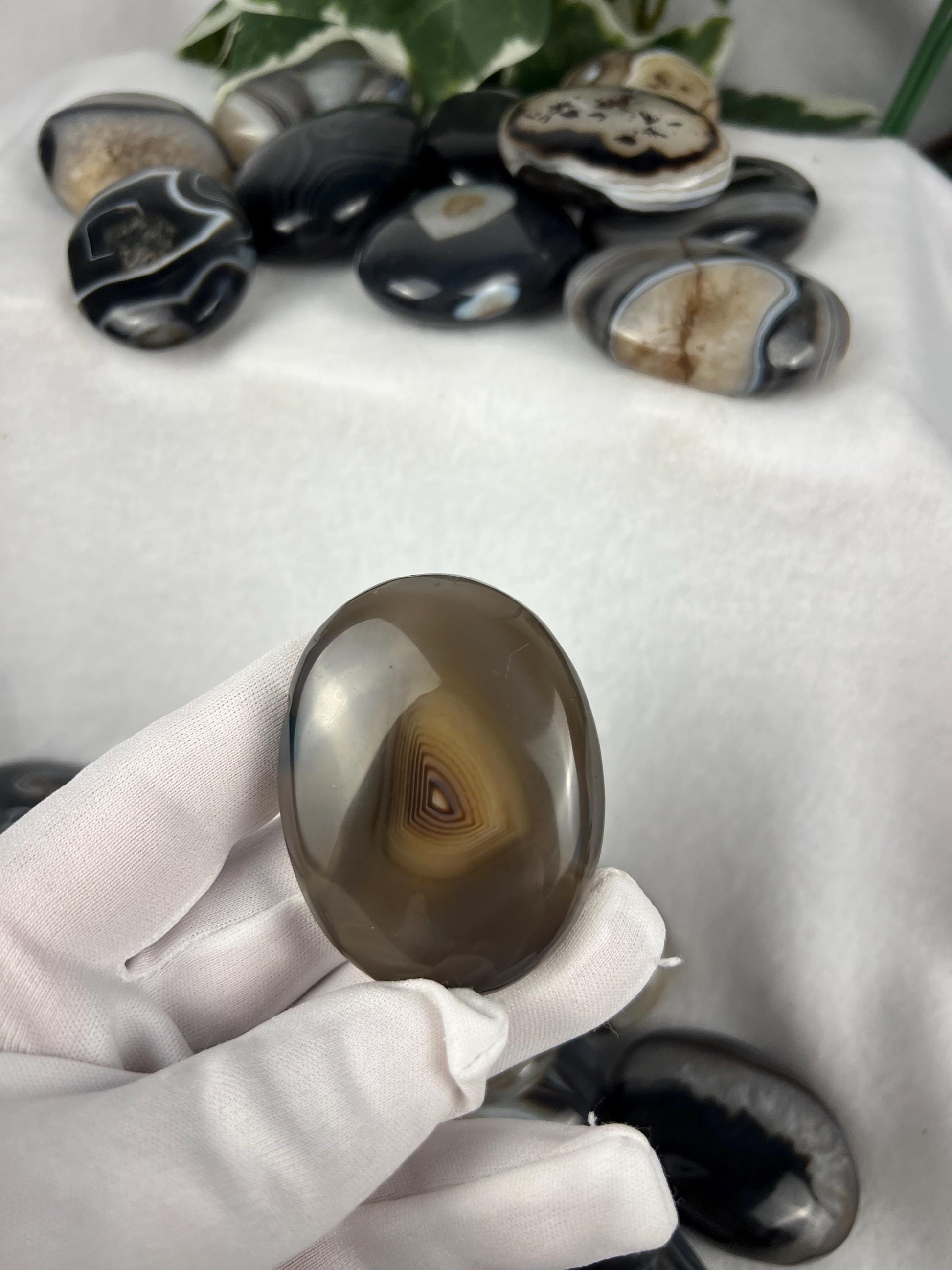 Yemeni Sulemani Agate Palm Stone: Polished Hakik Gemstone Home Decor Worry Pocket Stress Anxiety Palm Stone