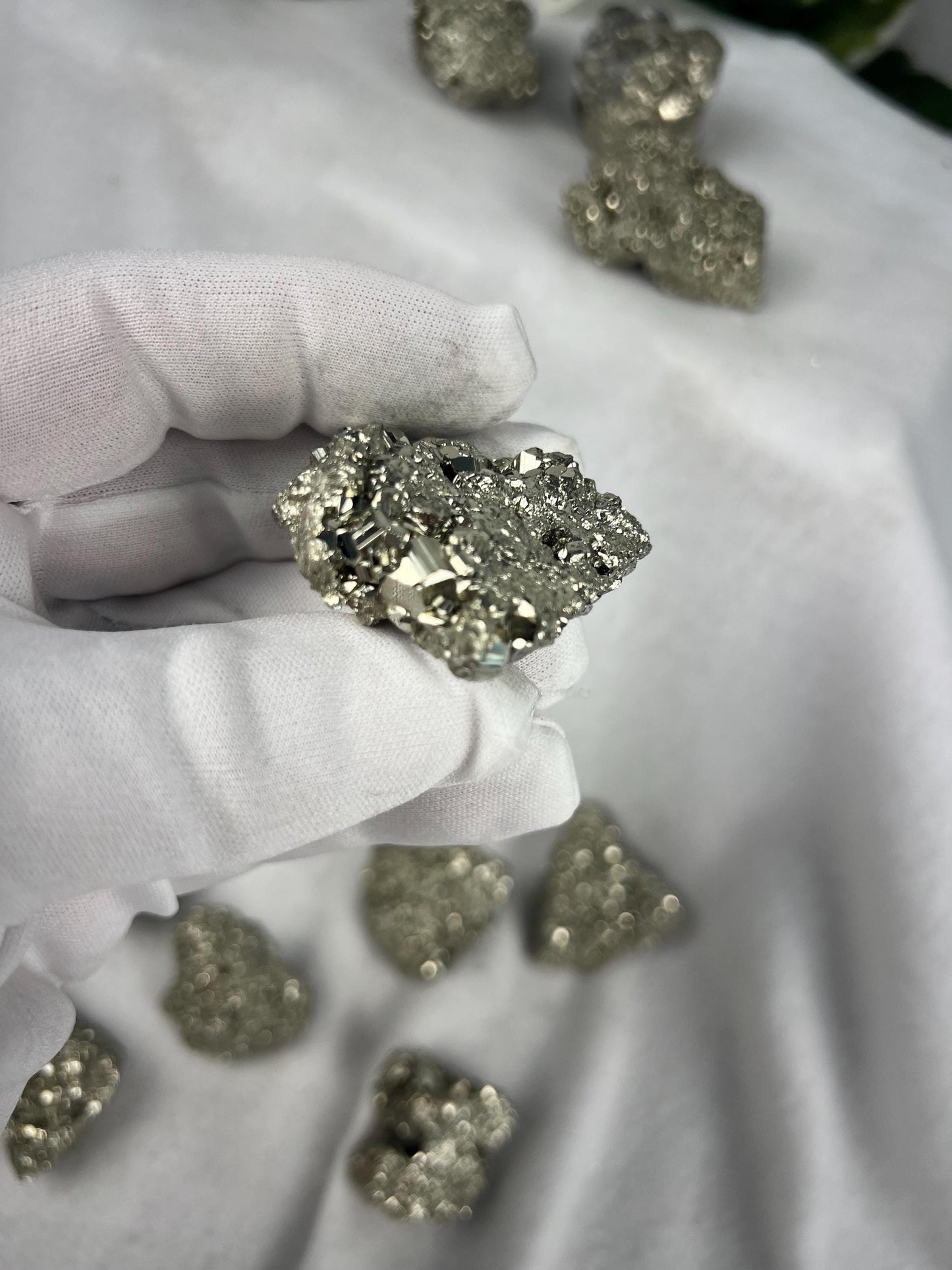 Grade A Iron Pyrite Clusters Chilean Home Decor Christmas Birthday Gift Anxiety Stress Crystal Collection Worry Groomsman Home Decor