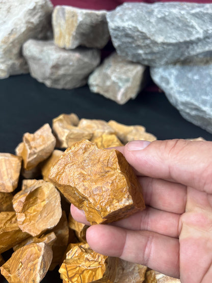 Owyhee Jasper Palm Stone: Natural Landscape Crystal for Meditation