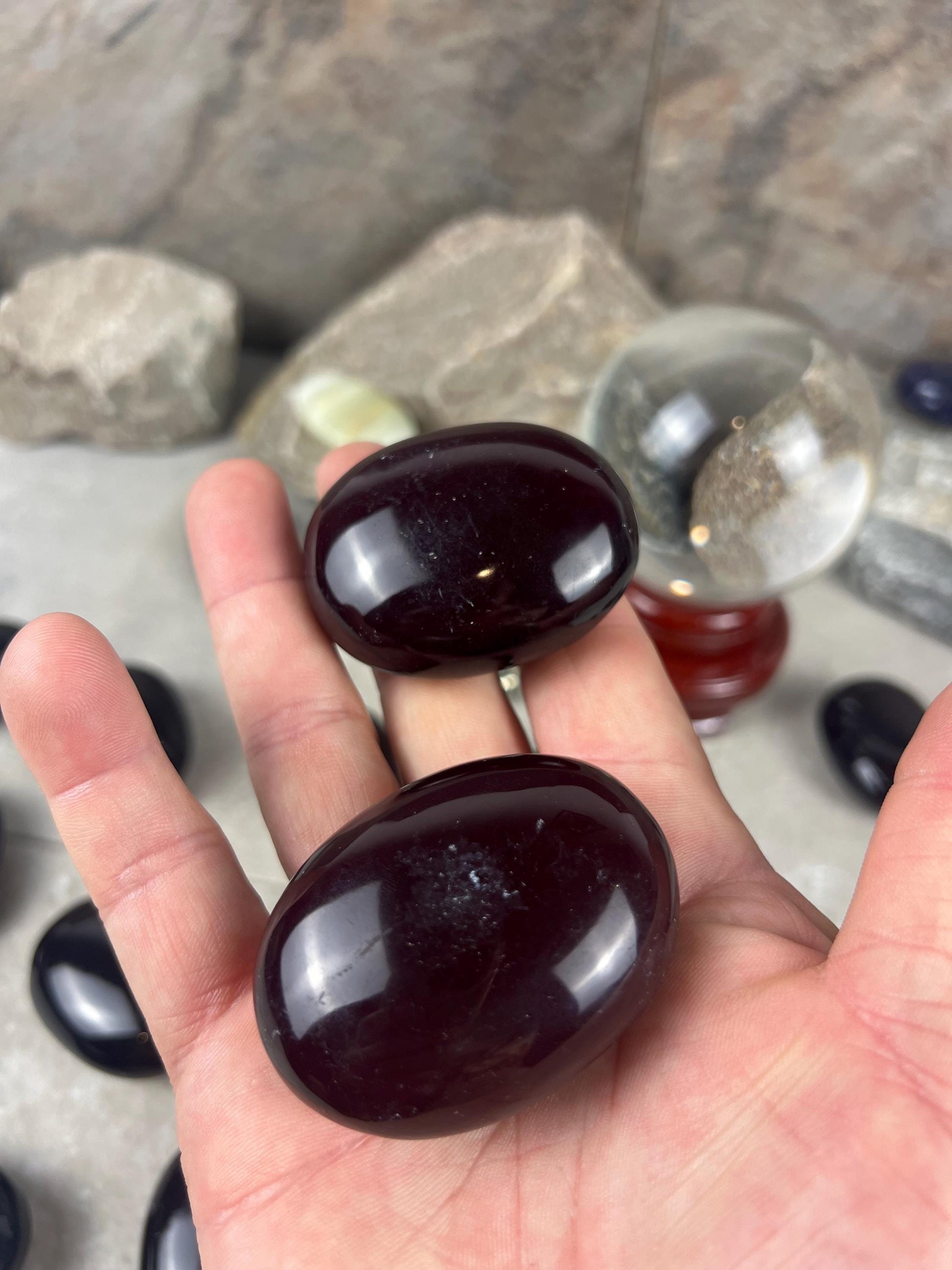 Resonance Blood Quartz Carved Crystal Sculpture: Anxiety Relief, Meditation Stone Home Decor Worry Pocket Stress Anxiety Palm Stone