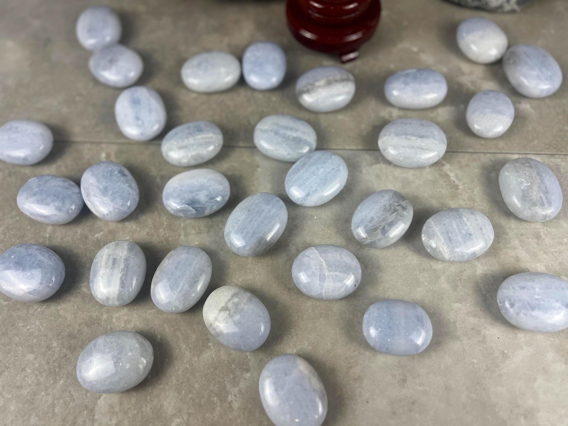 Natural Blue Celestite Palm Stones Untreated Stones Arts Home Decor Wholesale minerals School Christmas Xmas Home Decor Gift Craft Anxiety