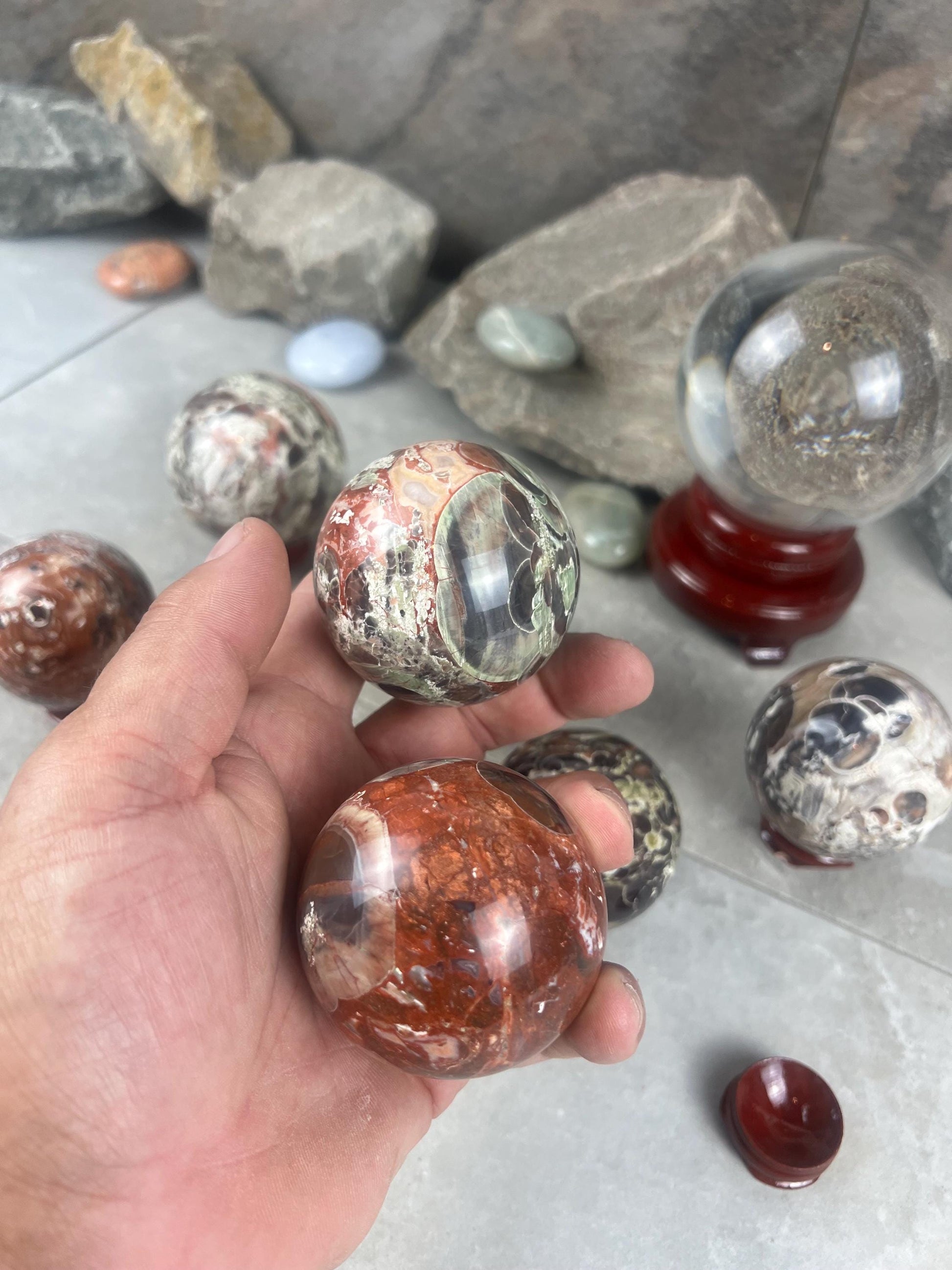Cherokee Agate Sphere Home Decor Christmas XSmas Birthday Gift Reflective Home Decor Stone