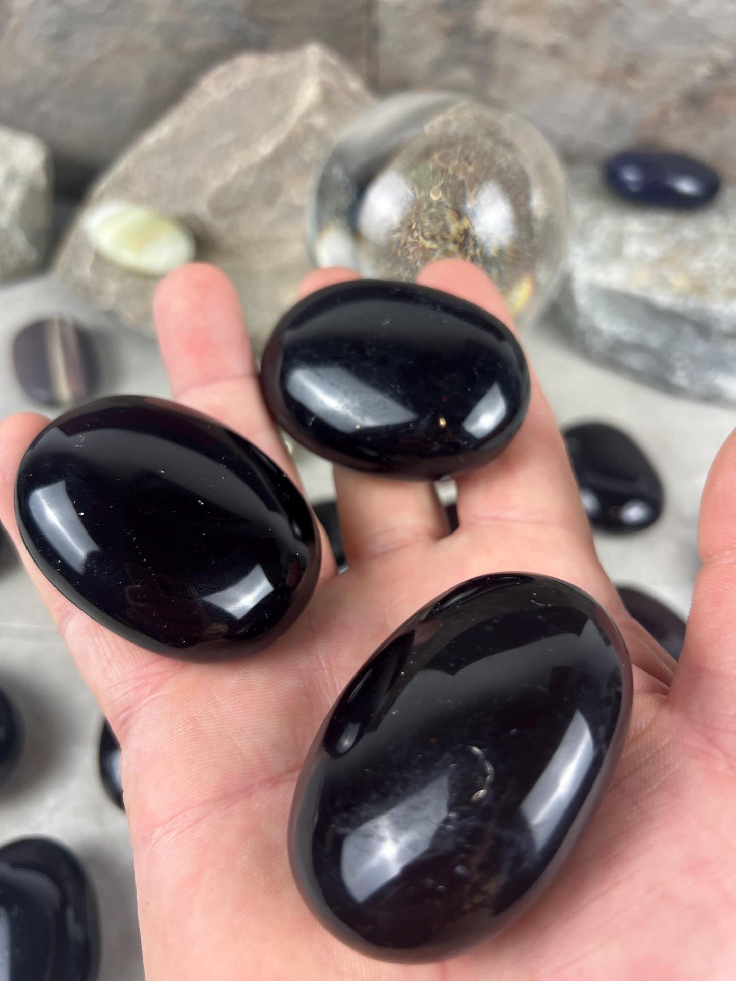 Resonance Blood Quartz Carved Crystal Sculpture: Anxiety Relief, Meditation Stone Home Decor Worry Pocket Stress Anxiety Palm Stone