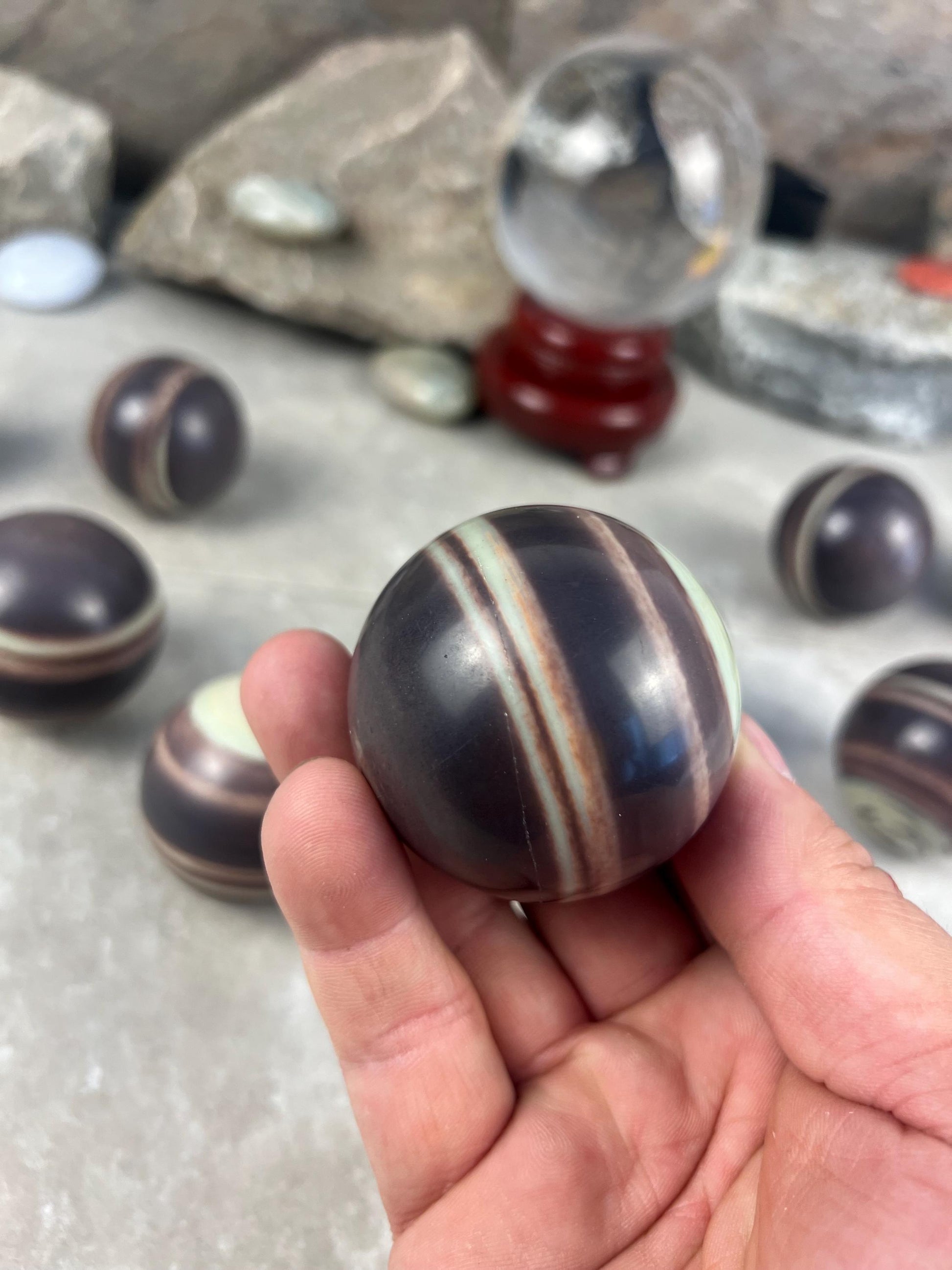 Purple Jade Sphere Stone Reflective Home Decor Focus Aid Home Decor Pocket Desktop Gift Meditation Christmas Gifts