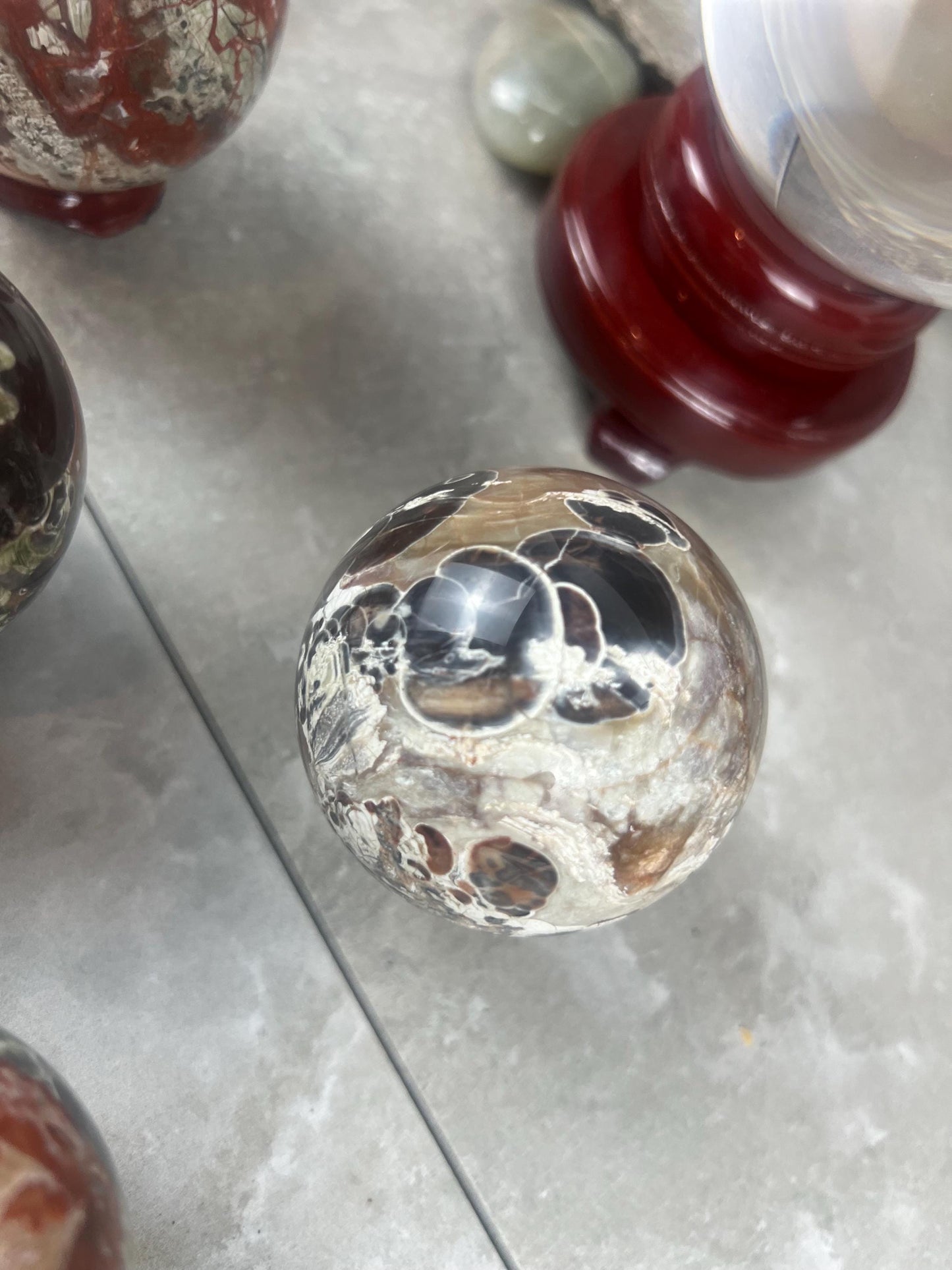Cherokee Agate Sphere Home Decor Christmas XSmas Birthday Gift Reflective Home Decor Stone