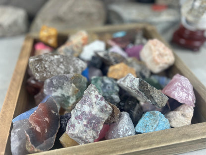 Mystery Crystal Gemstone Bag: Agates, Jaspers, Quartz