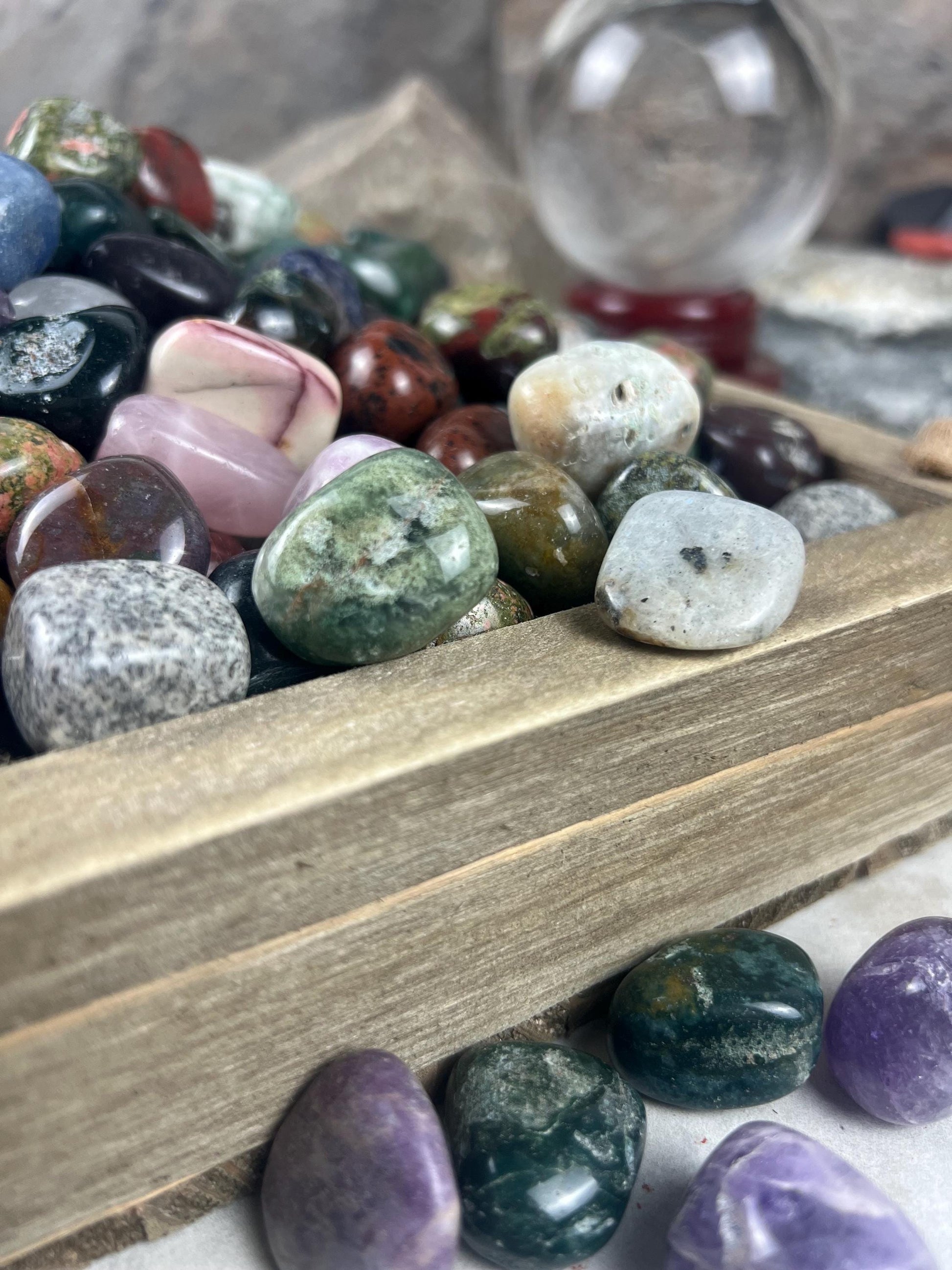 Crystal Confetti Variety Tumble Stones Smooth Anxiety Polished rock tumbled pocket crystal worry palm Home Decor Xmas Christmas Collection
