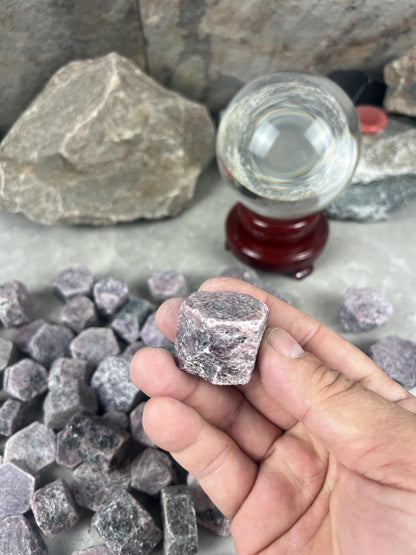 Tanzanian Pink Corundum Sapphire Raw Rough Palm Stone: Carved Crystal for Stress Relief Home Decor Worry Pocket Stress Anxiety Palm Stone