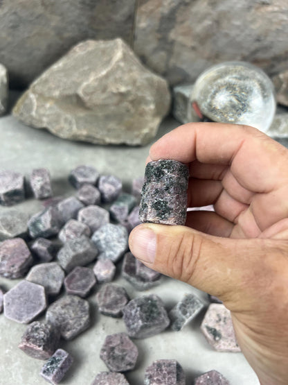 Tanzanian Pink Corundum Sapphire Raw Rough Palm Stone: Carved Crystal for Stress Relief Home Decor Worry Pocket Stress Anxiety Palm Stone