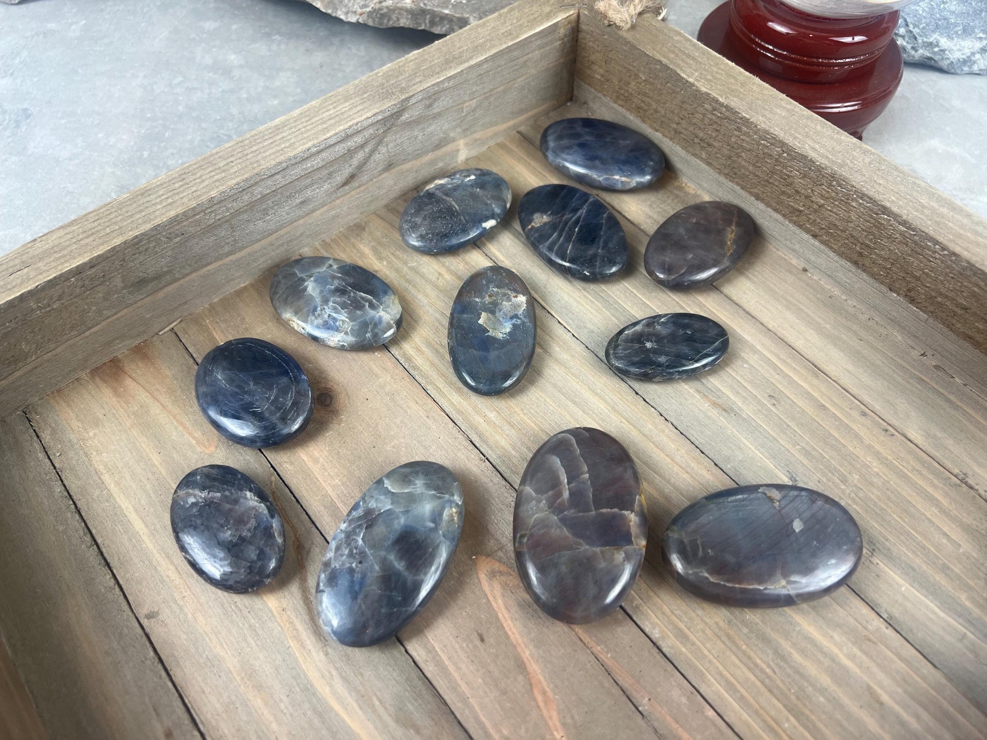 Blue Hard Corundum Sapphire Natural Palm Stone Smooth Polished Carved Crystal Distraction Home Decor Worry Stress Relief Anxiety Gift Xmas