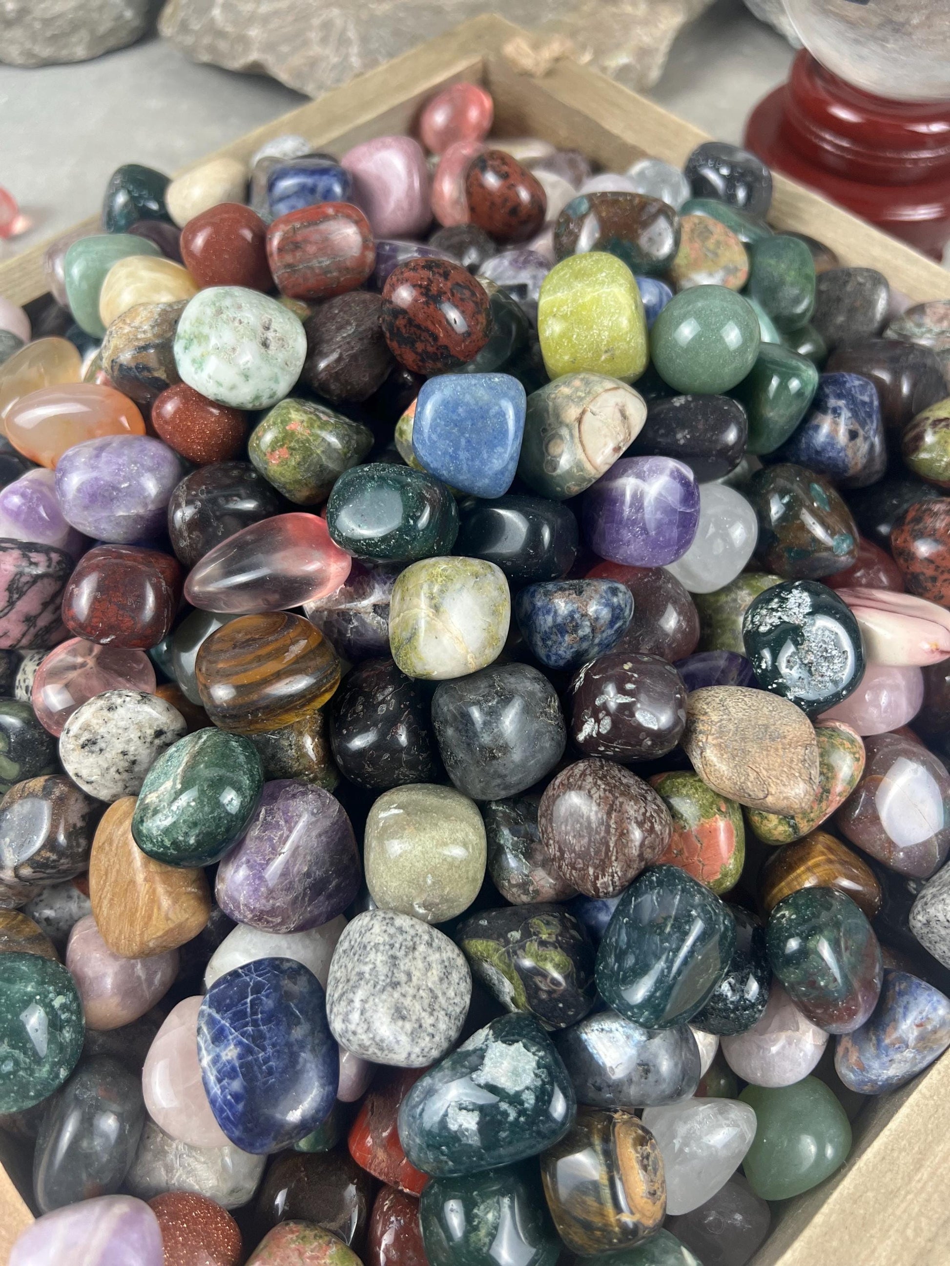 Crystal Confetti Variety Tumble Stones Smooth Anxiety Polished rock tumbled pocket crystal worry palm Home Decor Xmas Christmas Collection