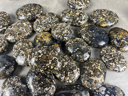 Deccan Plateau Chloromelanite Agate Palm Stone Natural Polished Crystal for Anxiety Relief Home Decor Worry Pocket Stress Anxiety Palm Stone