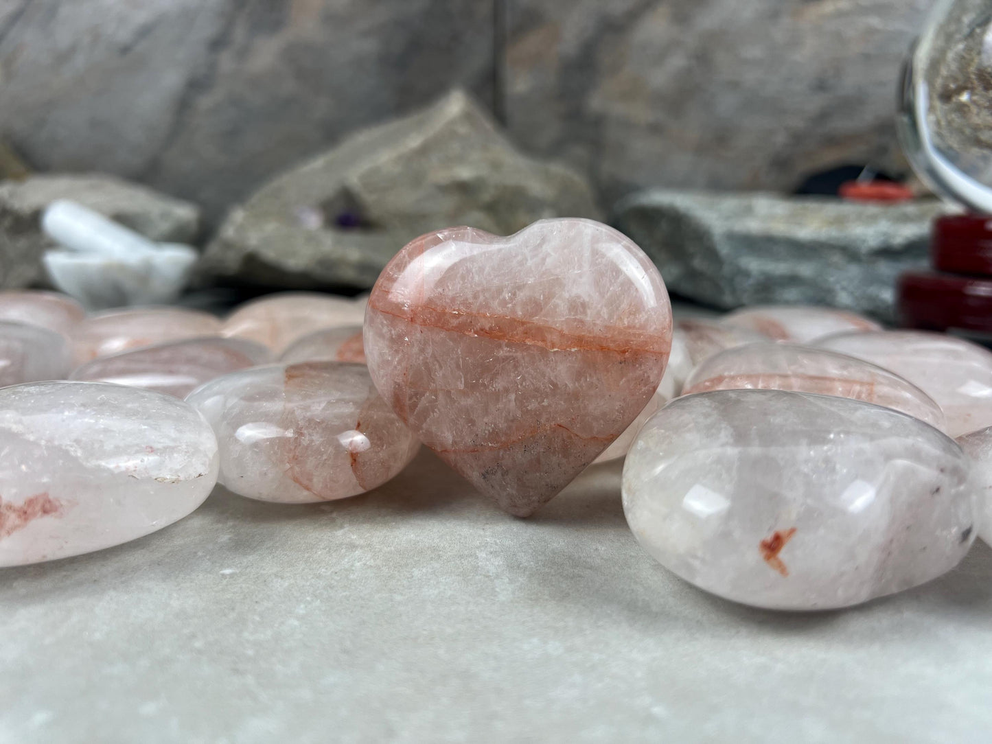 African Lthium Quartz Heart Palm Stone: Crystal Desk Decor with Stand