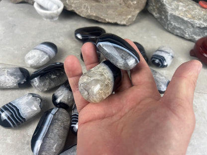 Uruguay Black Sardonyx Natural Crystal Palm Stone Worry Anxiety Distraction Pocket Stone Home Decor Worry Pocket Stress Anxiety Palm Stone