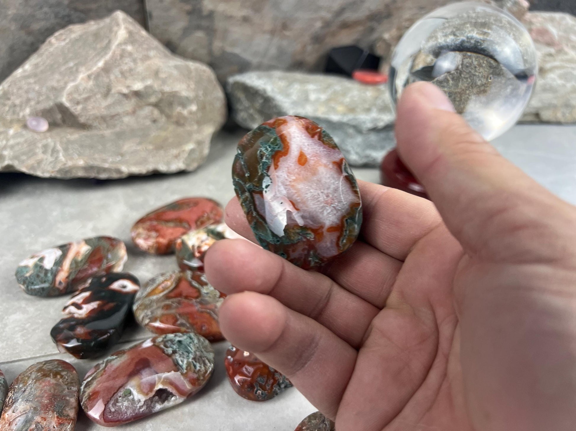 Gujarat Red Moss Agate Natural Crystal Palm Stone Worry Anxiety Distraction Pocket Stone Home Decor Worry Pocket Stress Anxiety Palm Stone