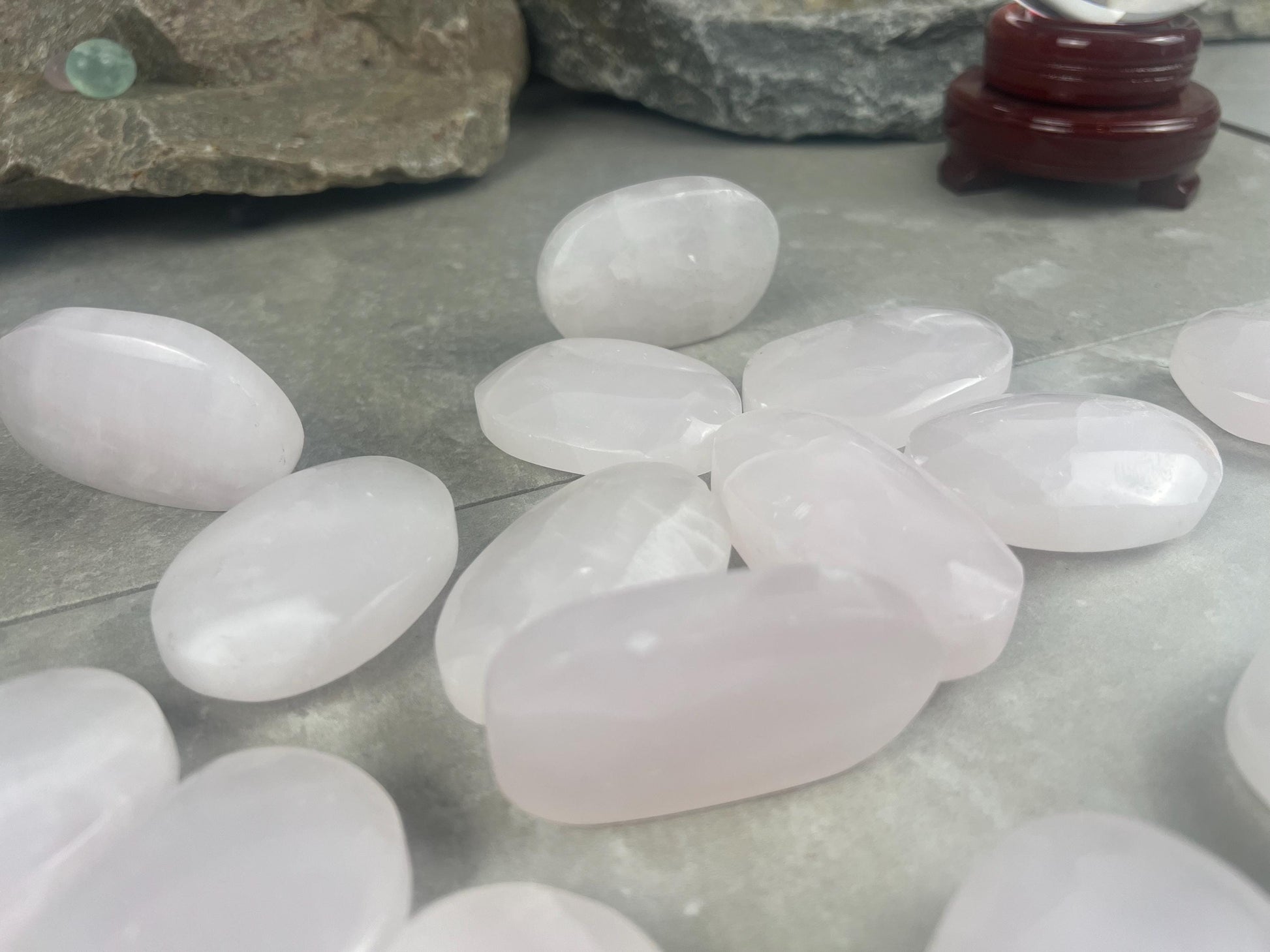Mangano Calcite Palm Stone Polished Crystal for Meditation & Anxiety Relief Home Decor Worry Pocket Stress Anxiety Palm Stone