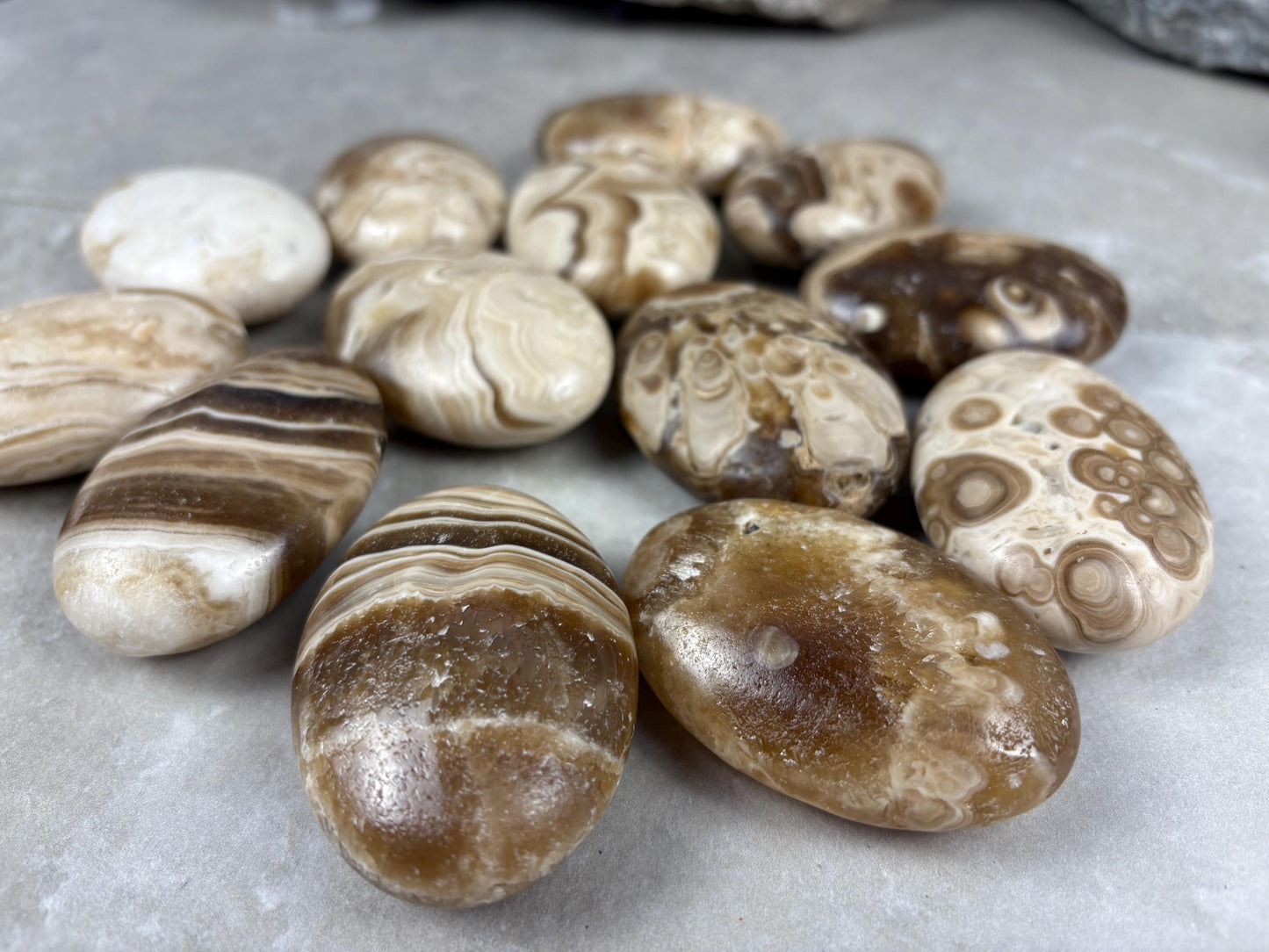 Caramel Quartz Calcite Polished Crystal for Anxiety & Focus Home Decor Worry Pocket Stress Anxiety Palm Stone