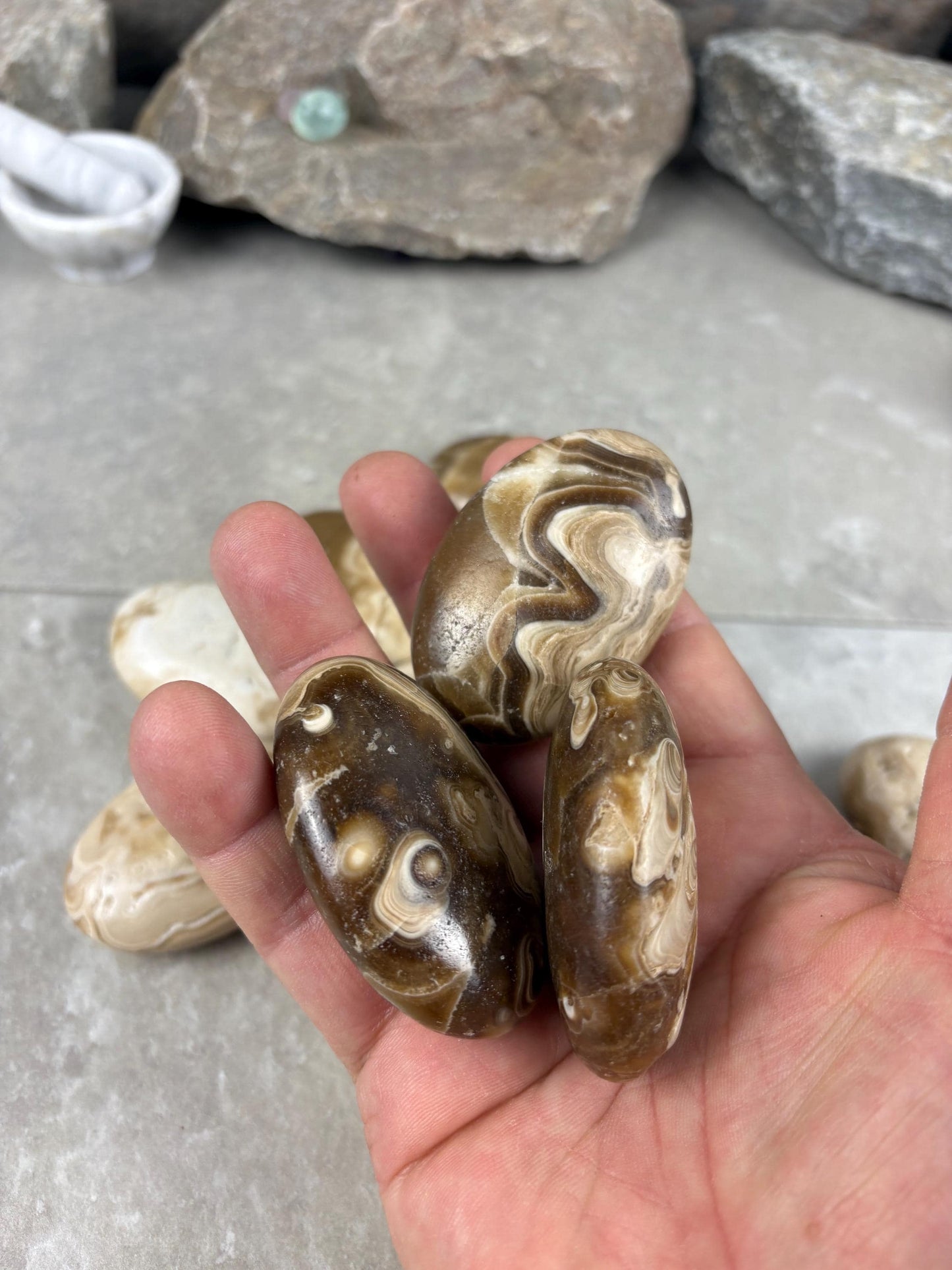 Caramel Quartz Calcite Polished Crystal for Anxiety & Focus Home Decor Worry Pocket Stress Anxiety Palm Stone