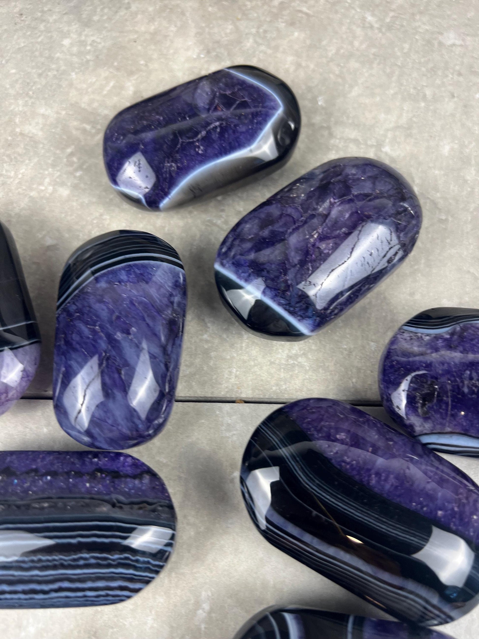 Uruguay Purple Sardonyx Natural Crystal Palm Polished Worry Stone Home Decor Anxiety Pocket Distraction Meditation Gift Birthday Christmas