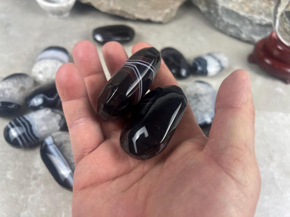 Uruguay Black Sardonyx Natural Crystal Palm Stone Worry Anxiety Distraction Pocket Stone Home Decor Worry Pocket Stress Anxiety Palm Stone
