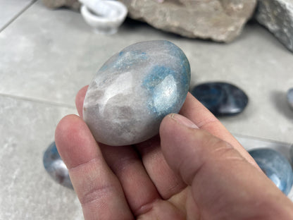 Nigerian Blue Trolleite Natural Polished Palm Stone Polished Crystal for Stress Relief Home Decor Home Decor Anxiety Pocket