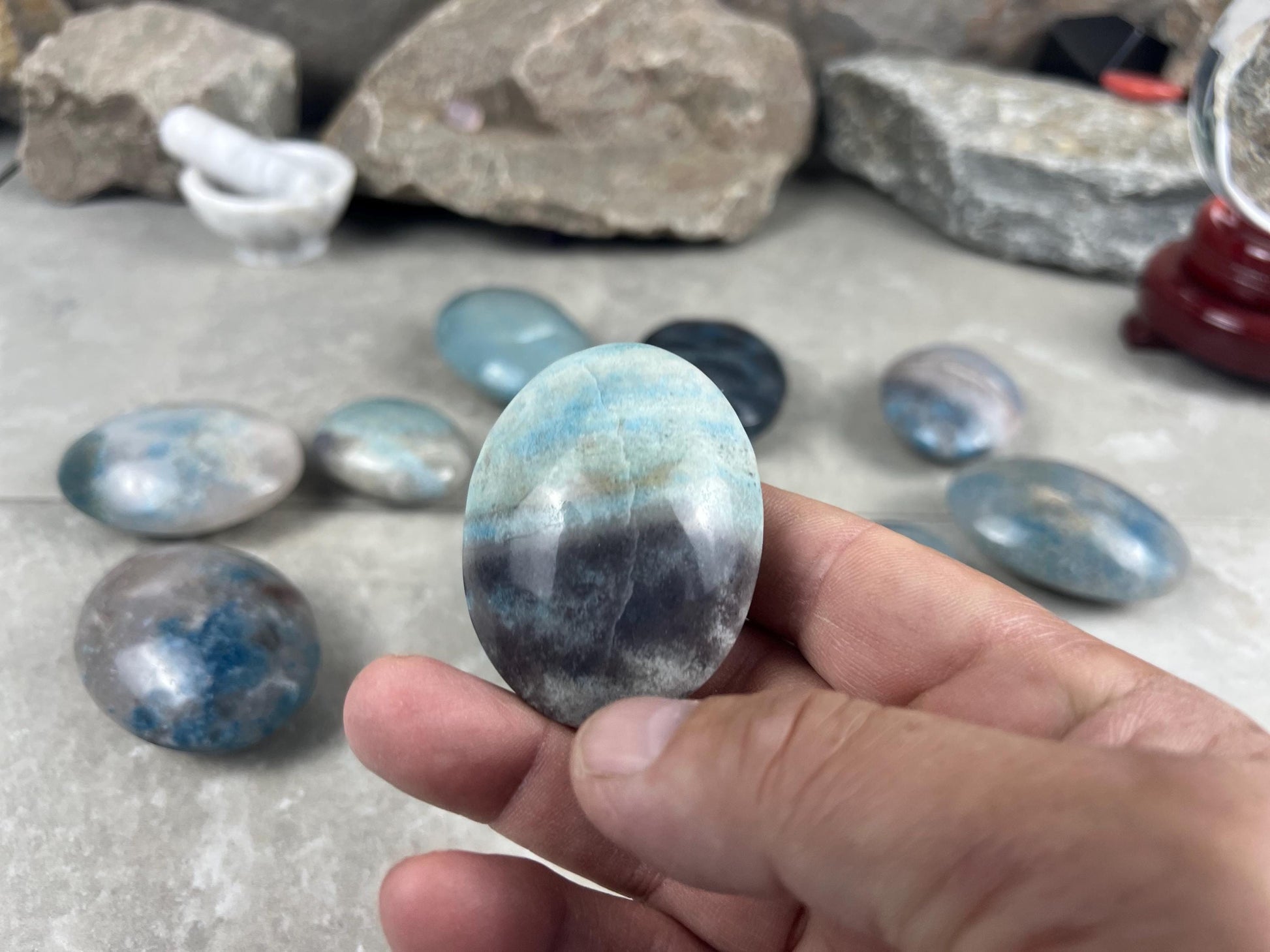 Nigerian Blue Trolleite Natural Polished Palm Stone Polished Crystal for Stress Relief Home Decor Home Decor Anxiety Pocket