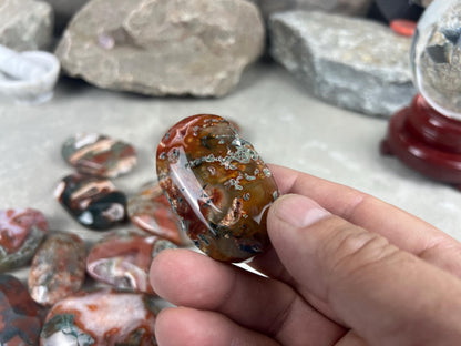 Gujarat Red Moss Agate Natural Crystal Palm Stone Worry Anxiety Distraction Pocket Stone Home Decor Worry Pocket Stress Anxiety Palm Stone
