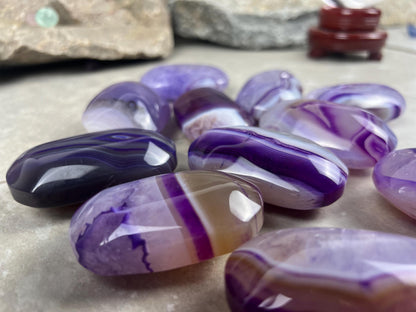Uruguay Lilac Sardonyx Natural Crystal Palm Stone Worry Anxiety Distraction Pocket Stone Home Decor Worry Pocket Stress Anxiety Palm Stone