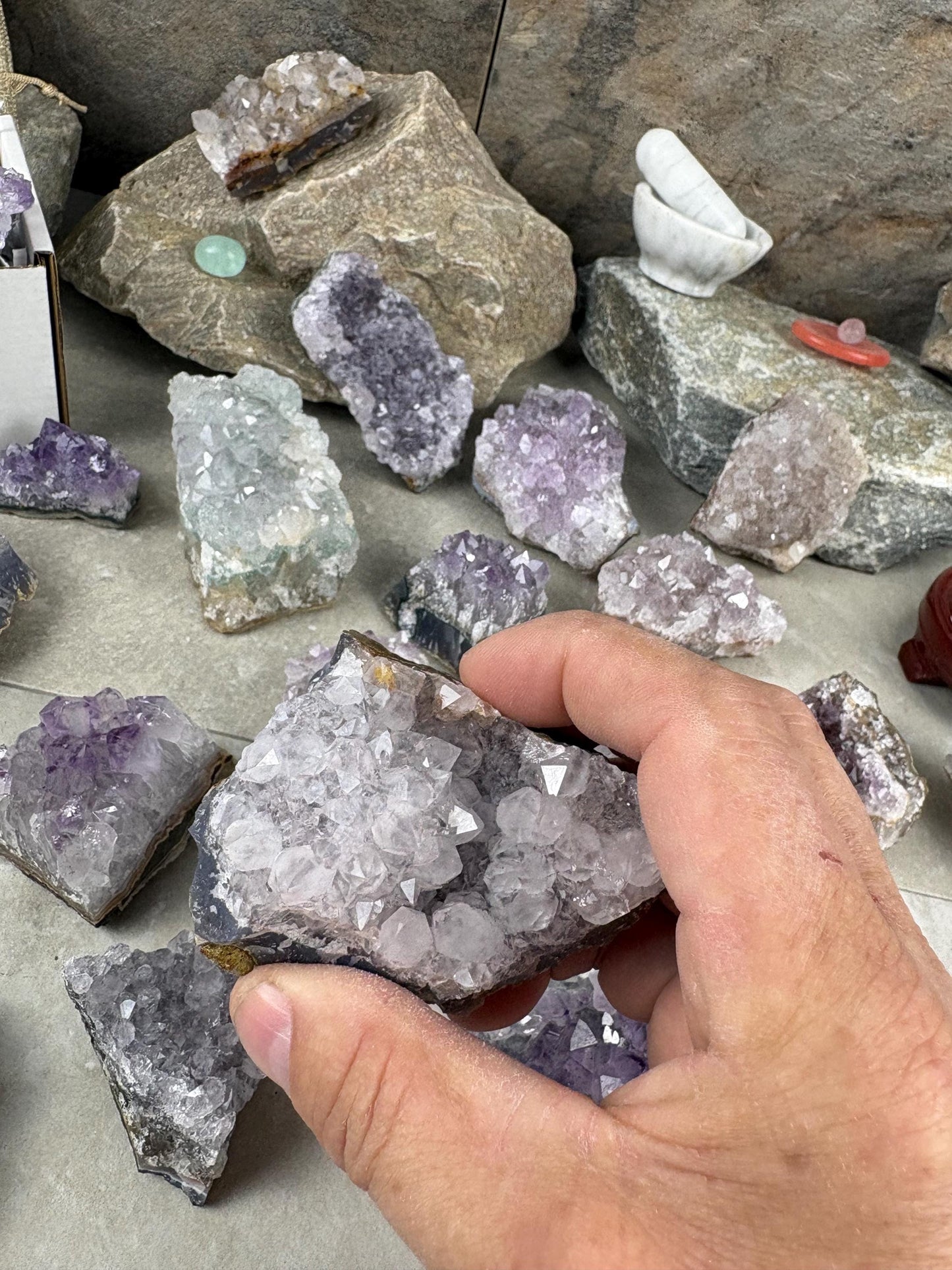 Brazil Amethyst Geode Frag Bedside Cluster Natural Crystal Worry Anxiety Distraction Stone Home Decor Worry Pocket Stress Anxiety Altar