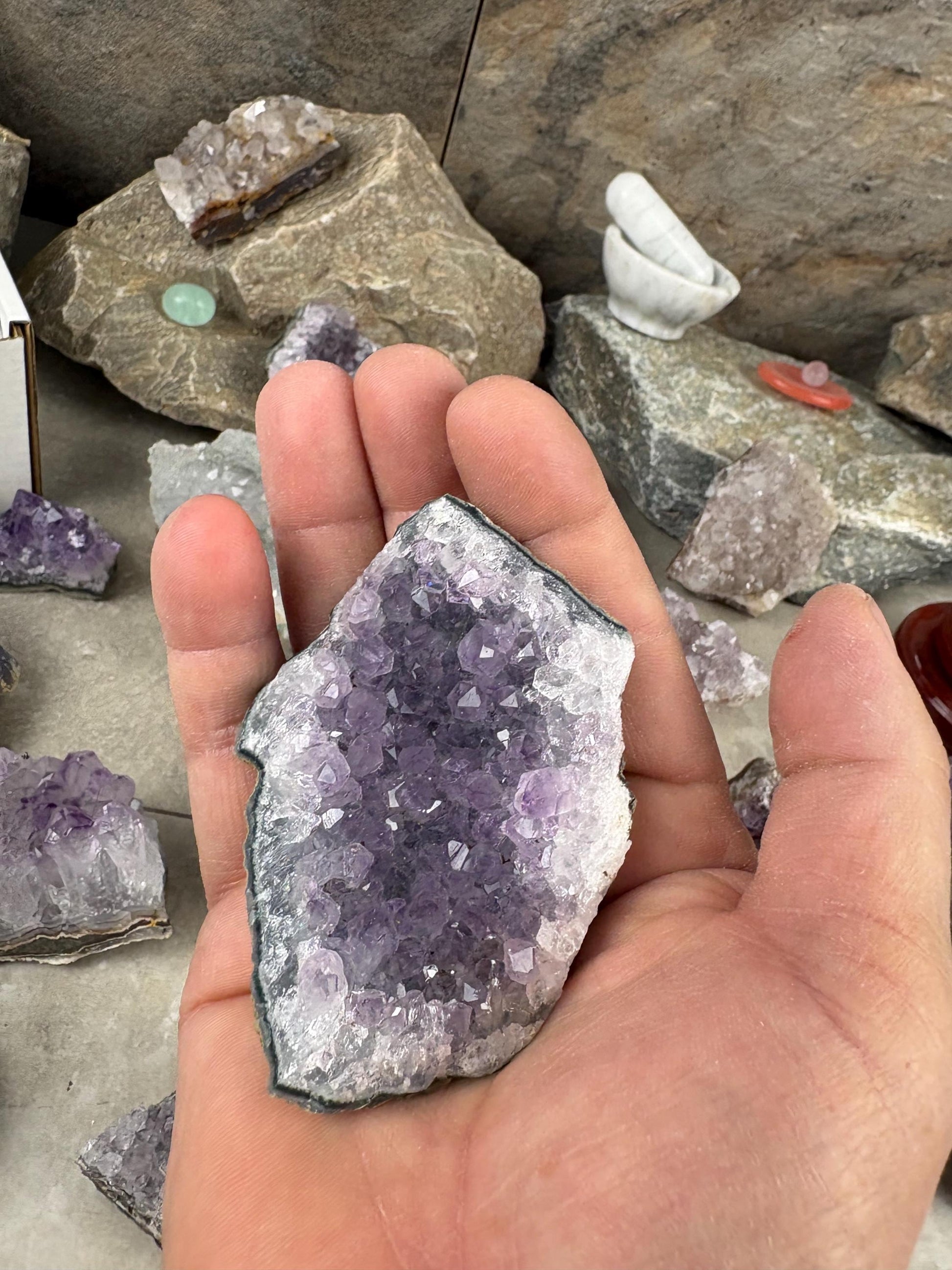 Brazil Amethyst Geode Frag Bedside Cluster Natural Crystal Worry Anxiety Distraction Stone Home Decor Worry Pocket Stress Anxiety Altar