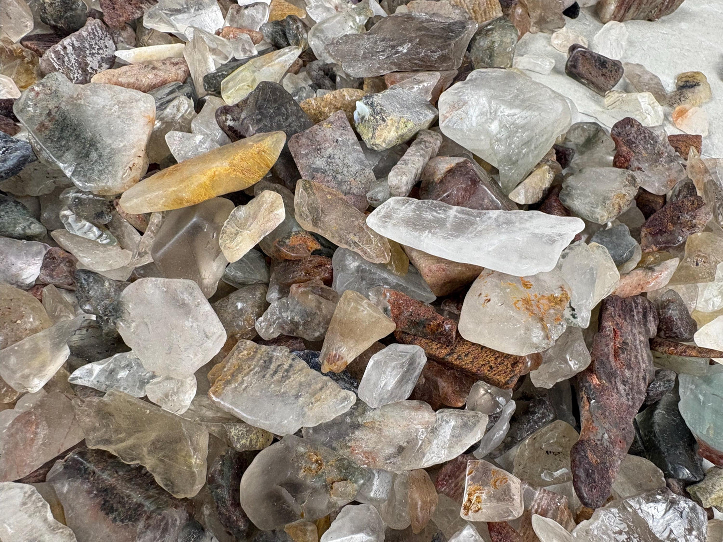 Shredded Chini Khadan India Thousand Layer Quartz Palm Stone Anxiety Relief Meditation Gift Home Decor Worry Pocket Stress Anxiety Palm