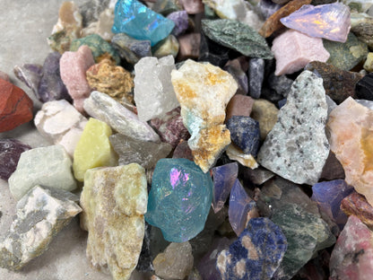 Raw Crystal Confetti Glass Arts and Crafts Home Decor Gift Birthday Stone Worry Meditation Christmas Quartz Kunzite Jade Zoisite Calcite