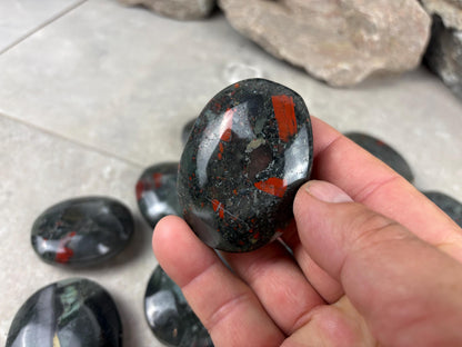 Gujarat Peshwa Heliotrope India Blood Stone Palm Stone Polished Worry Stone Home Decor Anxiety Pocket Gift Worry Pocket Stress Birthday