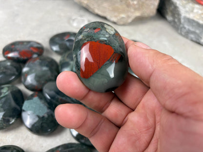Gujarat Peshwa Heliotrope India Blood Stone Palm Stone Polished Worry Stone Home Decor Anxiety Pocket Gift Worry Pocket Stress Birthday