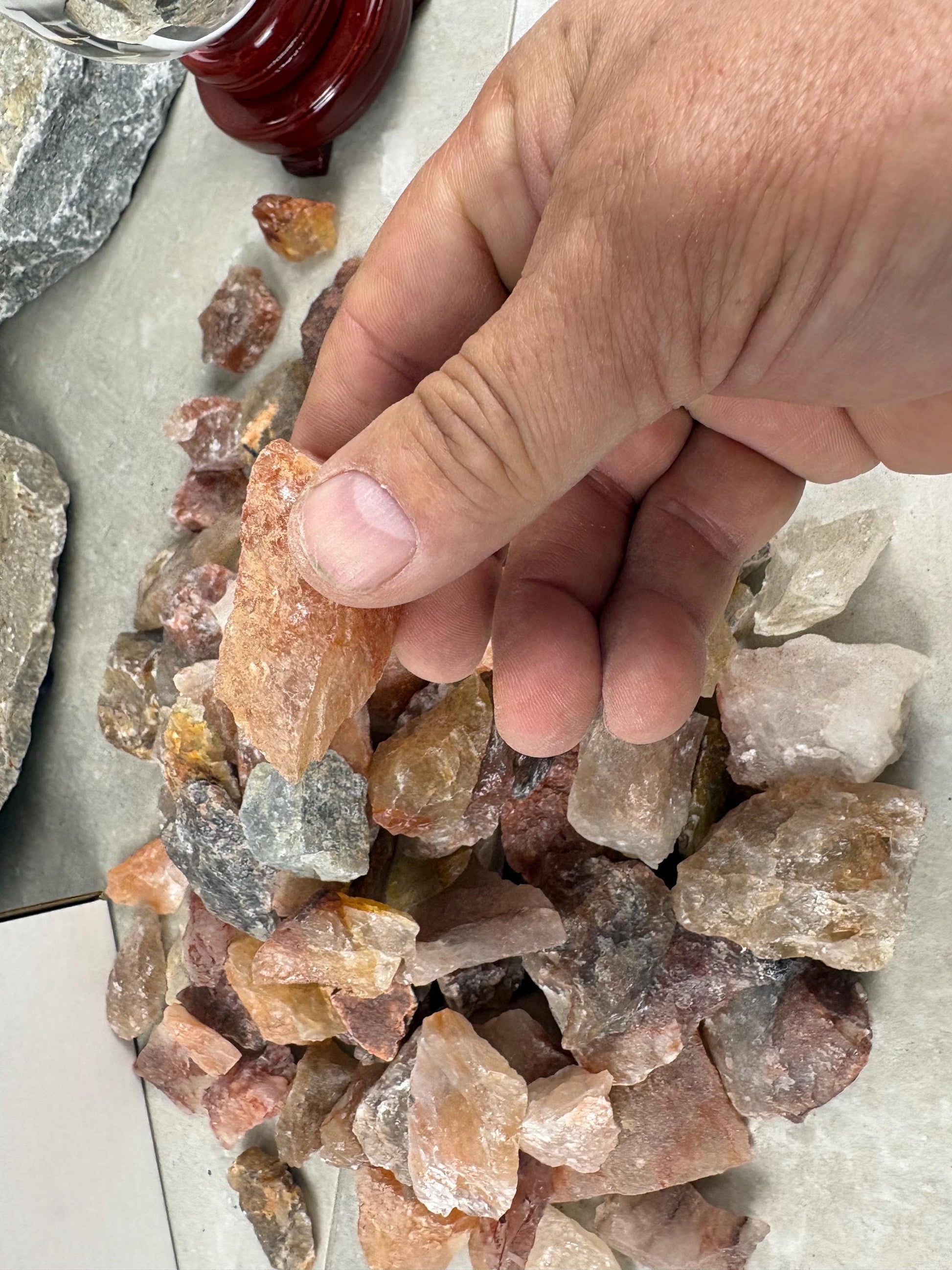 African Raw Hematoid Fire Quartz Fossil Wood Chunk Natural Crystal Worry Stone Decor Anxiety Pocket Craft Hobby Jewelry Gift Crafting